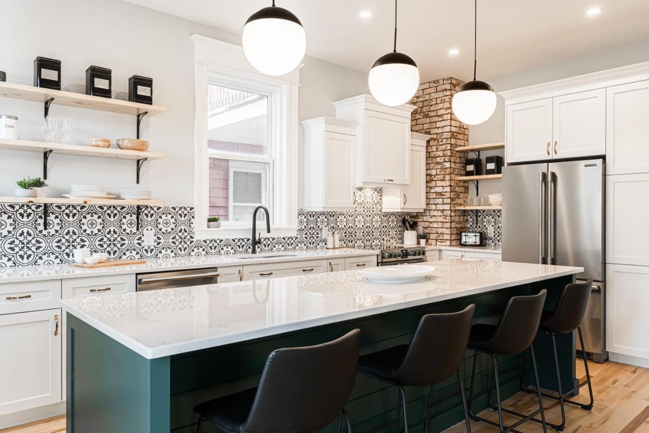 Manoir Highfield Villa Moncton Bagian luar foto