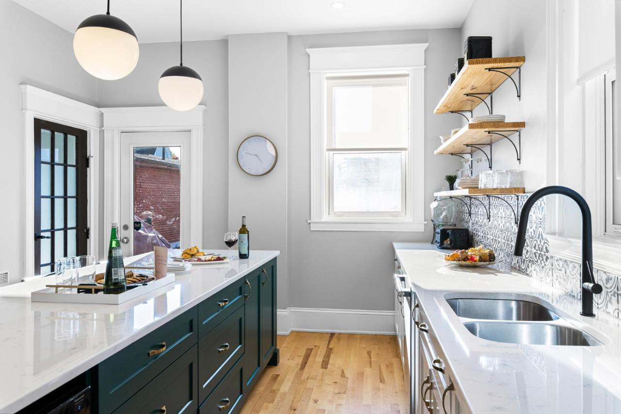 Manoir Highfield Villa Moncton Bagian luar foto